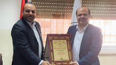 وزارة الإعلام تكرّم الشاعر السوداني