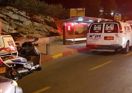 وسائل إعلام عبرية: إصابة مستوطن بجراح بعملية دهس قرب رام الله