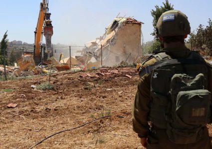 الاحتلال يهدم منزلا وبئرين وبركسين في مسافر يطا