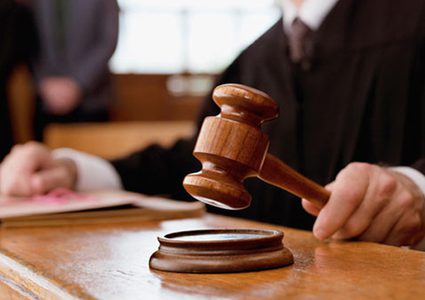 الأشغال الشاقة سبع سنوات لمدان ببيع مواد غذائية فاسدة