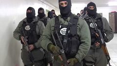 الشرطة تقبض على أشخاص فارين من وجه العدالة ومشتبه فيهم بقتل مواطن في رام الله