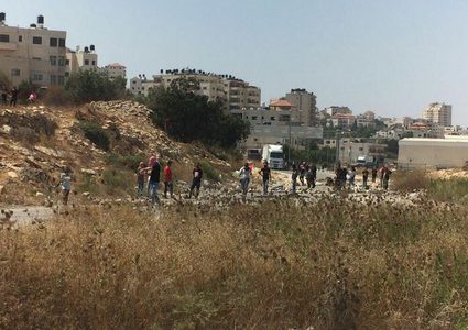 الاحتلال يغلق مدخل مردا شمال سلفيت لليوم الثالث على التوالي