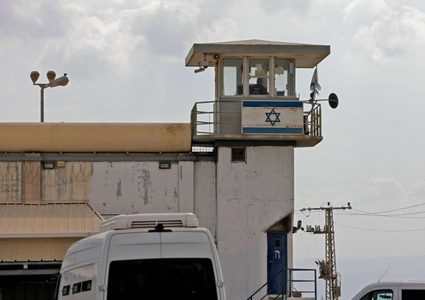 الاحتلال يعيد اعتقال أسيرين مقدسيين لحظة تحررهما من سجن النقب