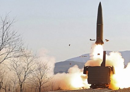 كوريا الشمالية تعلن إطلاق صاروخين من قطار في البحر الشرقي