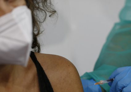 المعهد العالي للصحة في إيطاليا: الجرعة الثالثة تحد من أعراض كورونا 98%