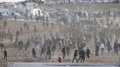 المئات يتظاهرون في بئر السبع للمطالبة بالإفراج عن معتقلي النقب