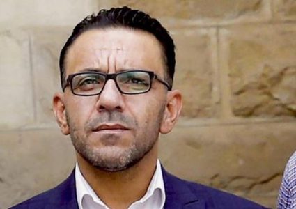 الاحتلال يقتحم منزل محافظ القدس ويعتقل ابن شقيقه