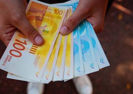 أسعار صرف العملات لليوم الإثنين