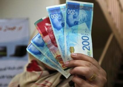 إياد خلف: بلدية نابلس الأولى في تطبيق قرار رفع الحد الأدنى للأجور