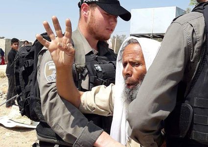 الصحة: استشهاد مسن متأثرا بإصابته قبل أيام بحادث دهس من قبل الاحتلال