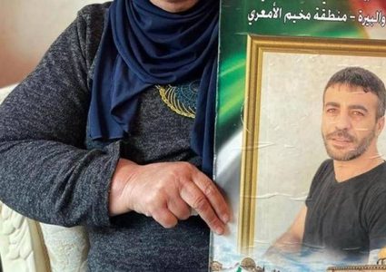 شقيق الأسير أبو حميد: تحسن طفيف على وضعه الصحي