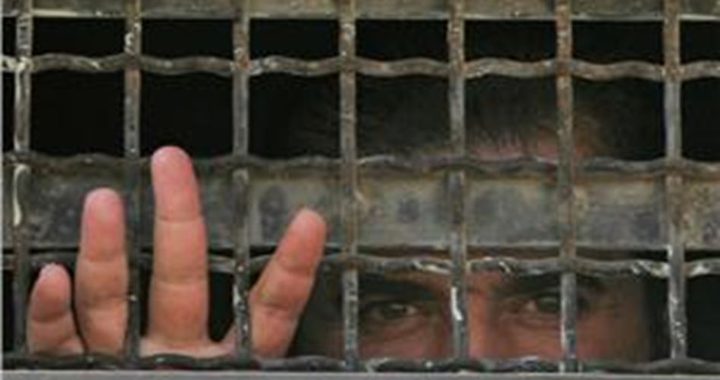 الأسير منتصر أبو غليون من مخيم جنين يدخل عامه الـ19 في الأسر