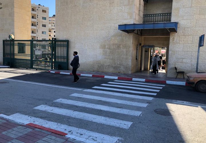 بدء توافد طلبة النجاح في أبوع السحب والإضافة استعدادا لبدء الفصل الدراسي الثاني- تصوير سجود جعارة