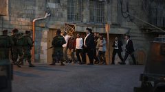 مستوطنون يغلقون طريق الخليل القدس جنوب بيت لحم