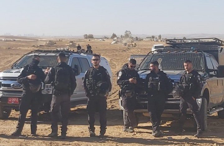 الاحتلال ينفذ حملة اعتقالات واسعة في النقب