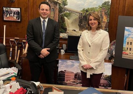 تعيين أول فلسطينية في مجلس مدينة باترسون الأميركية