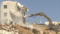 جرافات الاحتلال تهدم منزل محمود صالحية بالشيخ جراح