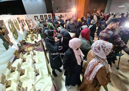 معرض فني لبلدية غزة ضمن مشروع تشغيل الرياديات والموهوبات