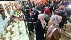 معرض فني لبلدية غزة ضمن مشروع تشغيل الرياديات والموهوبات- تصوير أسامة الكحلوت