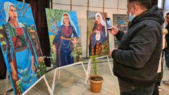 معرض فني لبلدية غزة ضمن مشروع تشغيل الرياديات والموهوبات- تصوير أسامة الكحلوت