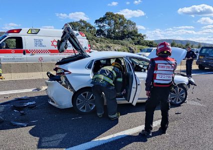 مصرع شخص وإصابة 14 آخرين في حادث طرق سير قرب الفريديس