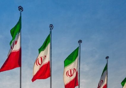 طهران تطالب واشنطن برفع العقوبات لإثبات جديتها في التفاوض