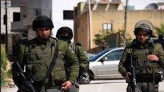 قوات الاحتلال تعتقل ثلاثة مواطنين وتستولي على مركباتهم