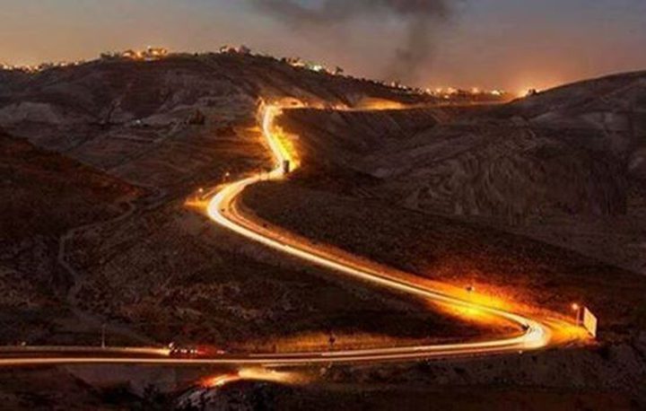 ارزيقات: طريق واد النار ما زال مغلقا بكلا الاتجاهين
