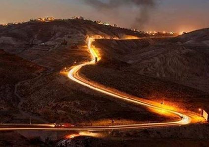 ارزيقات: طريق واد النار ما زال مغلقا بكلا الاتجاهين