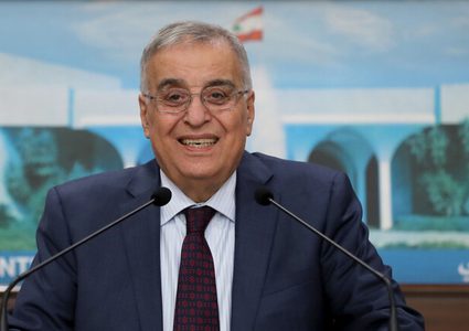 وزير الخارجية اللبناني يكشف عن ما تحمله المبادرة الكويتية