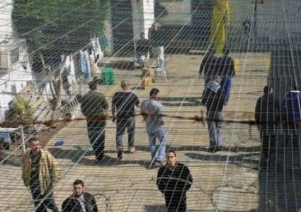 الأسرى الإداريون يواصلون مقاطعة محاكم الاحتلال لليوم الـ23