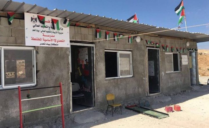 قوات الاحتلال تخطر بهدم مدرستين شرق بيت لحم