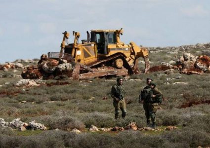 الاحتلال يجرف نحو 50 دونما من أراضي الفقيقيس في دورا جنوب الخليل