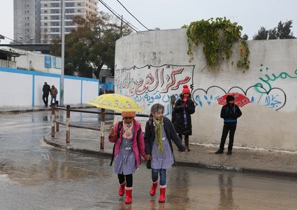 الحكومة تنفي صحة ما يشاع حول تعطيل المدارس