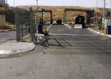 الاحتلال يعتقل أسيرا محررا من مخيم جنين على حاجز عسكري قرب بيت لحم