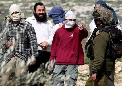 غانتس يصف هجمات المستوطنين المتصاعدة بالضفة بـ "الإرهابية"