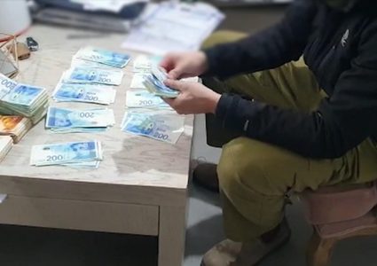 اعتقال 6 مشتبهين بالإِتاوة والابتزاز وغسل الأموال في عبلين