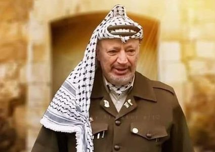 الشارع الفلسطيني ينتصر لرمزه الشهيد ياسر عرفات