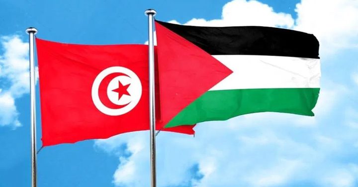 وصول طائرة مساعدات تونسية هدية للشعب الفلسطيني