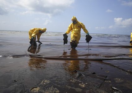 إعلان حالة الطوارئ في مقاطعة تايلاندية لاحتواء بقعة نفطية