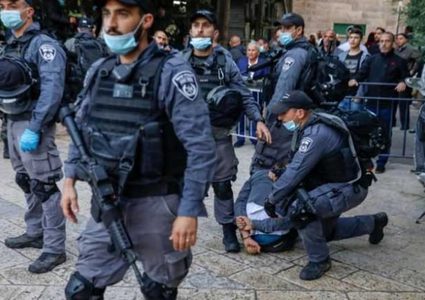 قوات الاحتلال تشن حملة اعتقالات واسعة في القدس