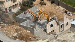 الاحتلال يهدم منزلا قيد الإنشاء شرق طوباس