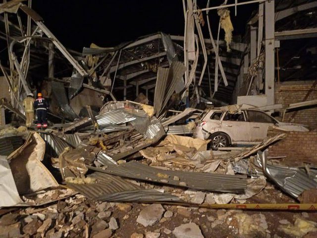 مقتل 4 أشخاص بانفجار في معمل للمواد الغذائية في إيران