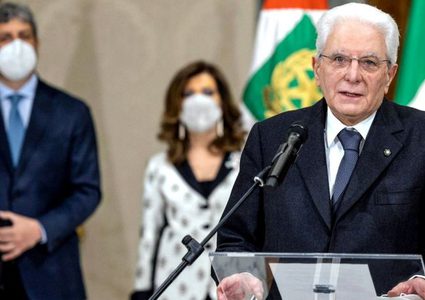 إيطاليا تواجه أجواء سياسية مضطربة بعد إعادة انتخاب ماتاريلا
