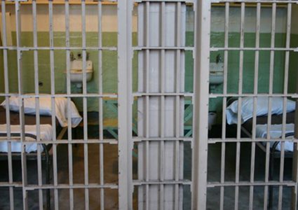 هيئة الأسرى: أخطاء طبية متعمدة وإهمال مقصود بحق الأسرى داخل سجون الاحتلال