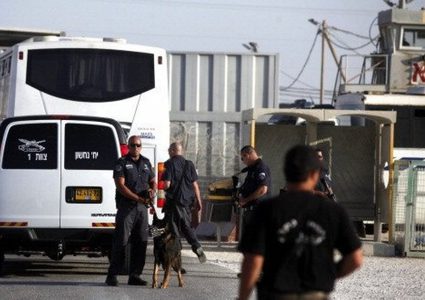 "هيئة الأسرى": نقل الأسير يعقوب قادري من عزل "ريمونيم" إلى عزل "إيشل"