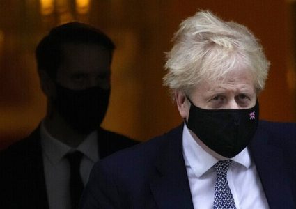 لندن: جونسون سيتحدث مع بوتين بالهاتف ثم يلتقي زيلينسكي في أوكرانيا