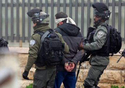 الاحتلال يعتقل 10 مواطنين من محافظة أريحا