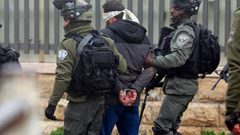 الاحتلال يعتقل 10 مواطنين من محافظة أريحا