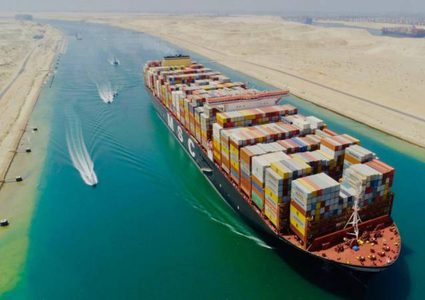 أرقام قياسية جديدة تسجلها قناة السويس